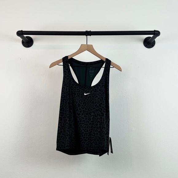 NWT Nike Nike Women's Dri-Fit One Slim Fit Plus Print Tank Top Leopard - Picture 4 of 9